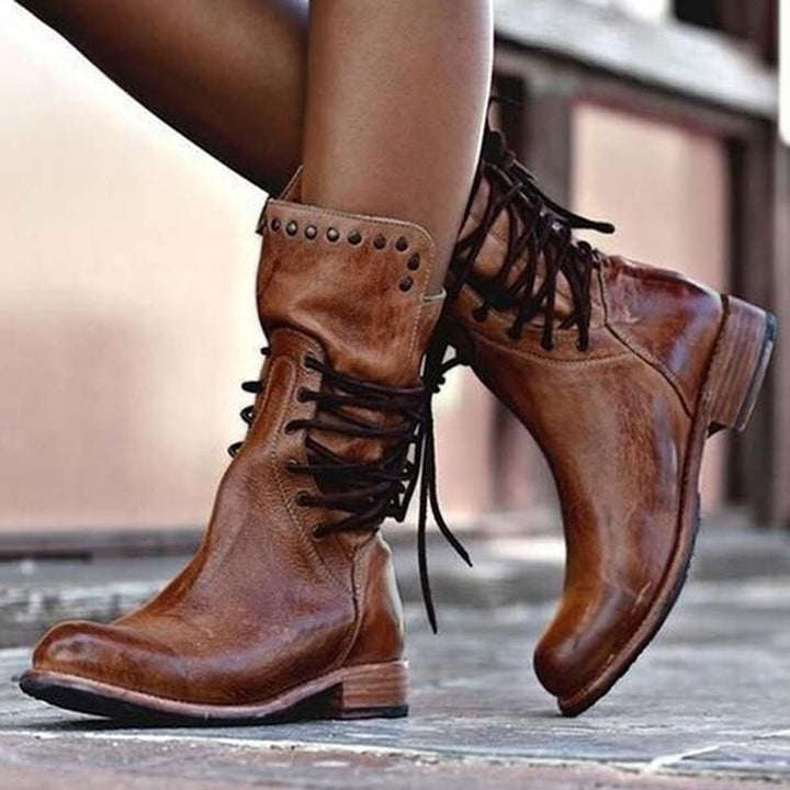 Maura | Leather boots with laces