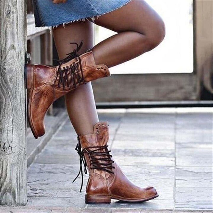 Maura | Leather boots with laces