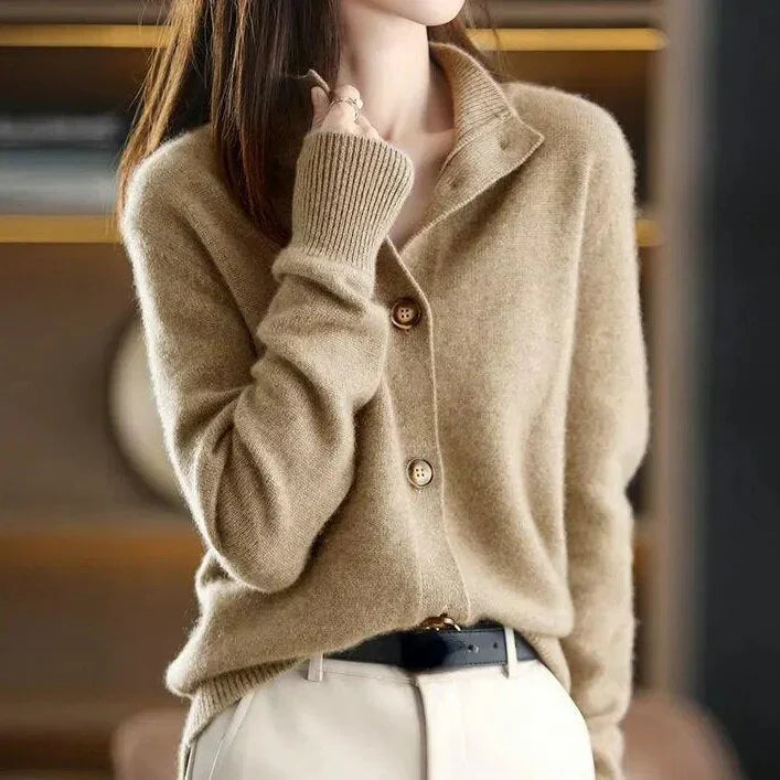 Wendy | Classic Cardigan