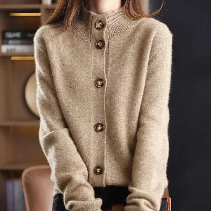 Wendy | Classic Cardigan